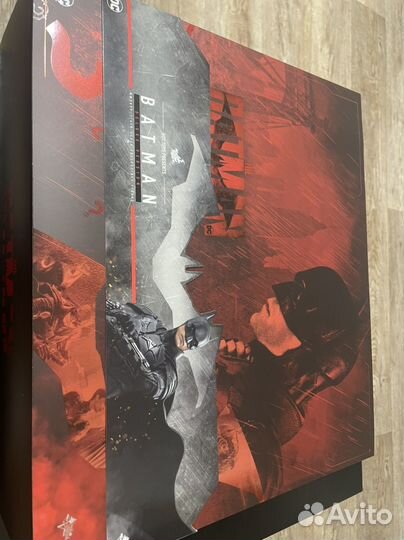 Batman 2022 deluxe edition hot toys