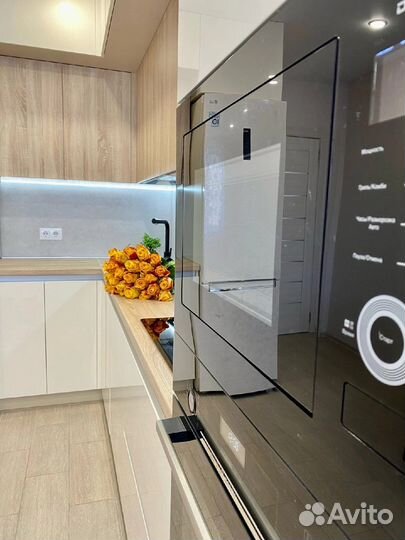 Кухня на заказ с доводчиками в Челябинске