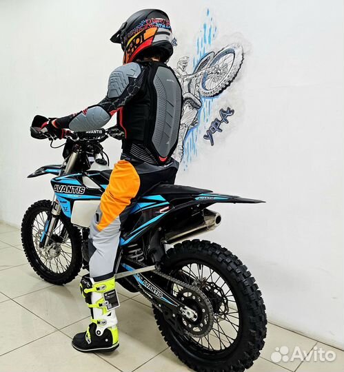 Мотоцикл Avantis Enduro 250 EFI Exclusive PR300