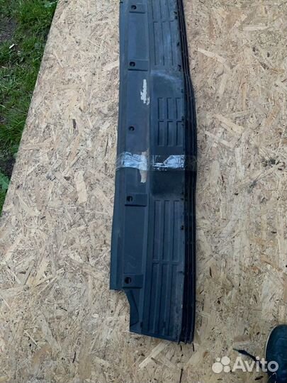 Накладка бампера задняя Mitsubishi Pajero 4