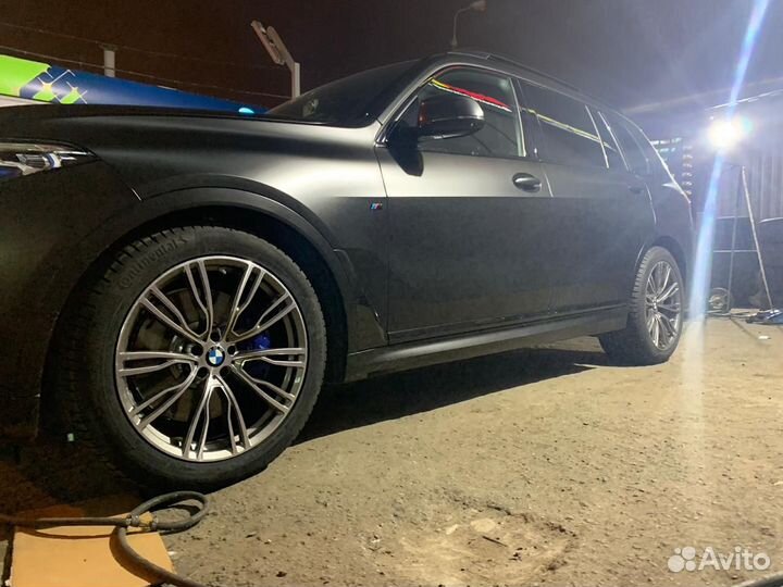 Диски на BMW X6, X5 R21 разноширокие