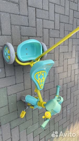 Трехколесный велосипед