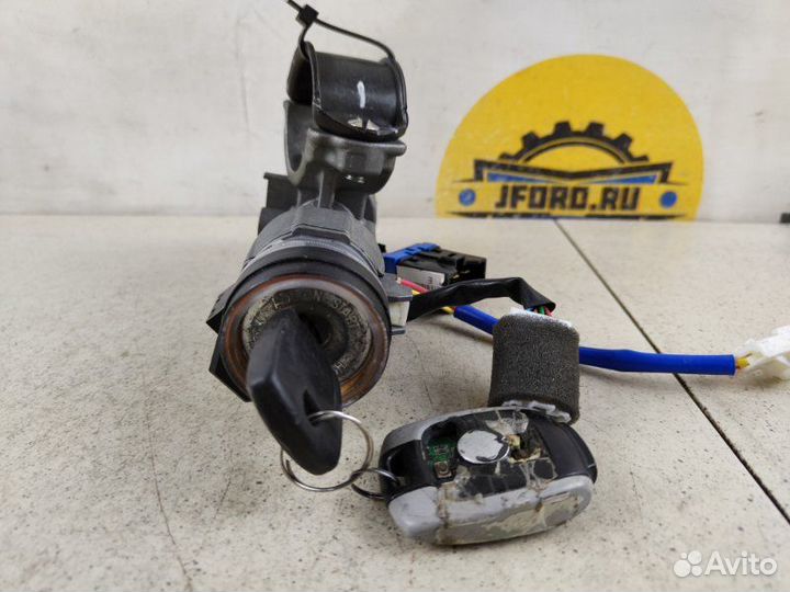 Замок зажигания Ssangyong Actyon CK 2013