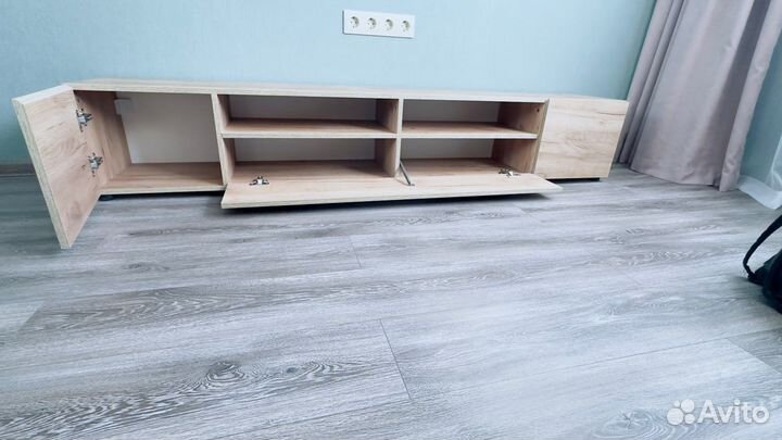 Тумба под телевизор подвесная / напольная
