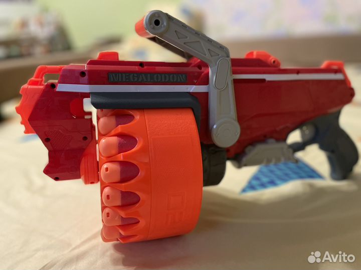 Бластер nerf Mega Magalodon