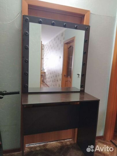 Гримерное зеркало