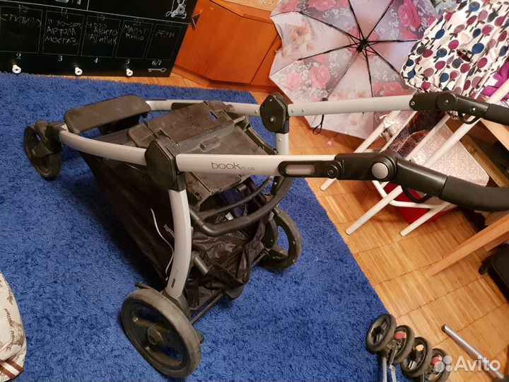 Детская коляска (база) и автокресло Peg Perego Boo