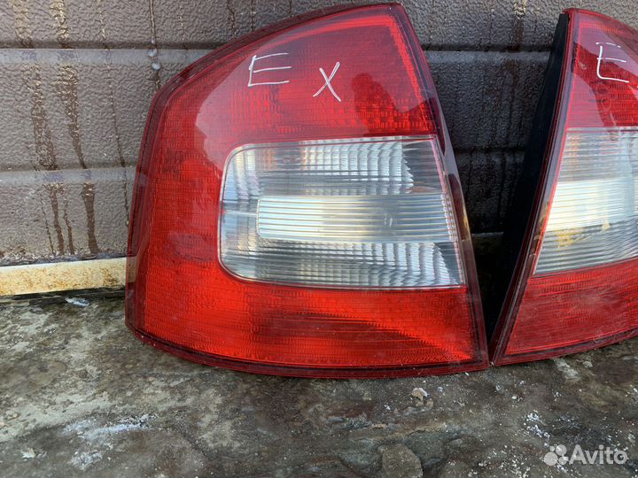 Skoda Octavia A5 FL - Фонарь задний правый