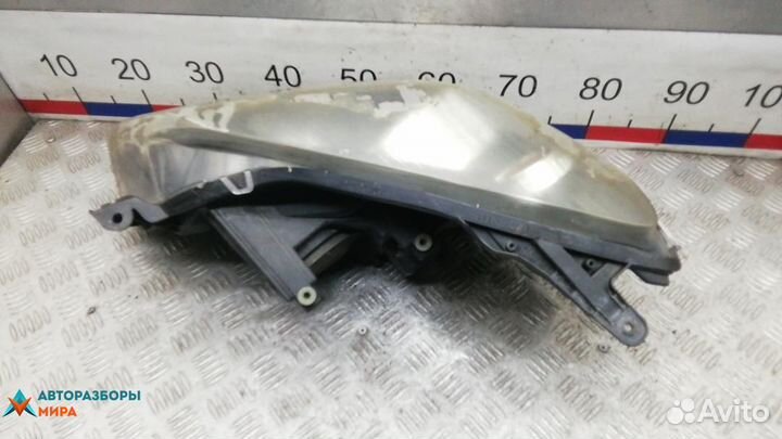 Фара правая Opel Astra H 2005