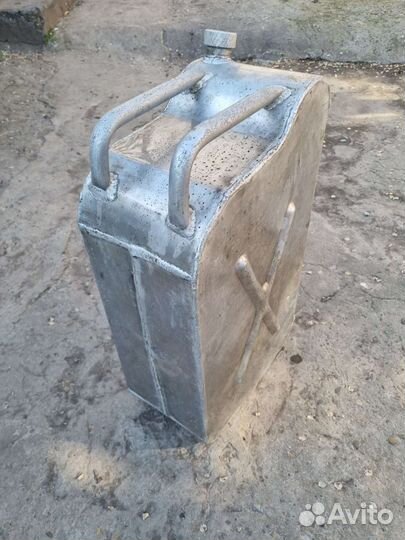 Канистра алюминиевая