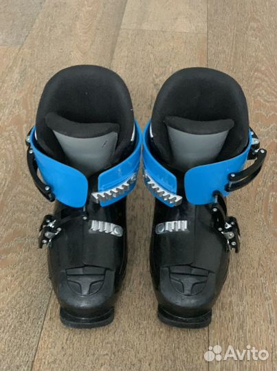 Горнолыжные ботинки atomic и костюм