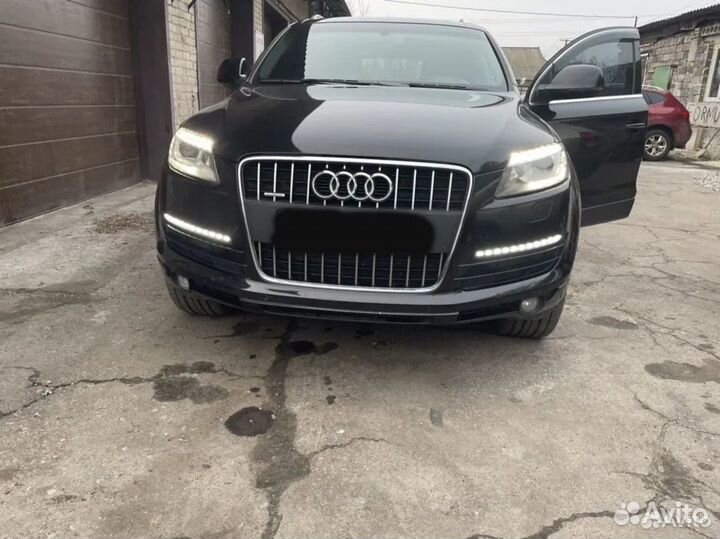 Ходовые огни Audi Q7 с поворотником (Новые)