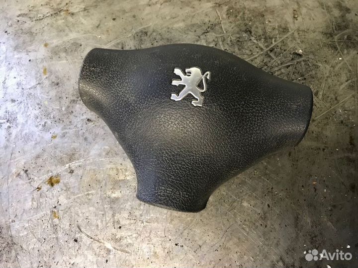 Подушка безопасности Airbag в руль Peugeot 206