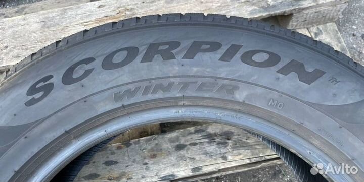 Pirelli Scorpion Winter 275/55 R19