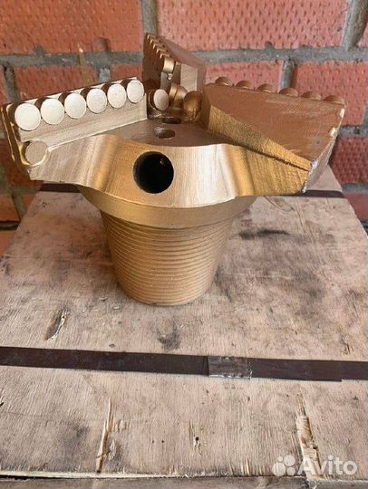 Pdc долота трехлопастное 96