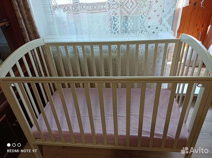 Детская кроватка