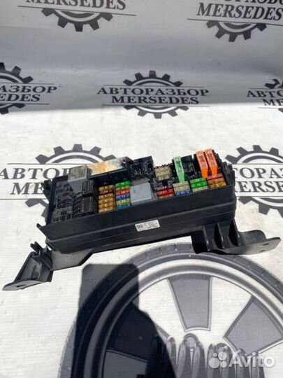 Блок предохранителей Mercedes Benz w164