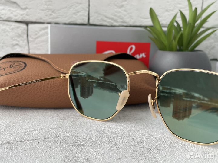 Солнцезащитные очки ray ban зеркальные