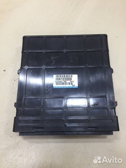 Блок управления двигателем Mitsubishi Outlander