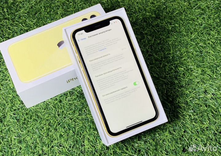 iPhone 11, 64 ГБ