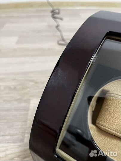 Шкатулка для часов с автоподзаводом d.red-22