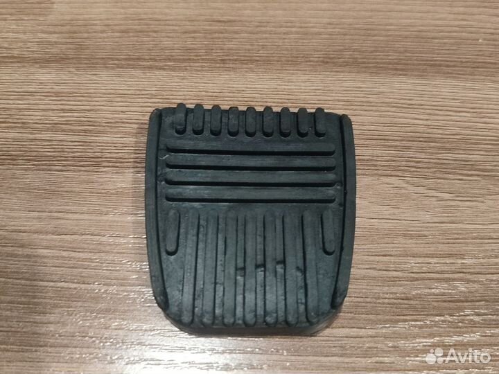 Накладка на педаль тормоза Toyota