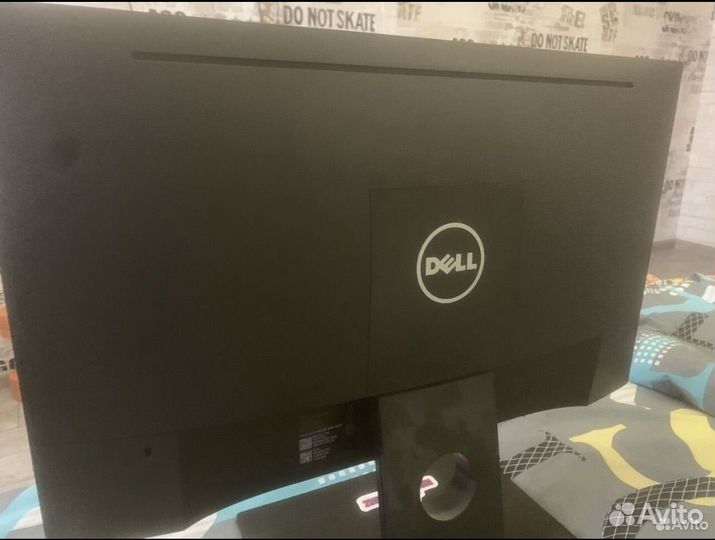 Монитор Dell