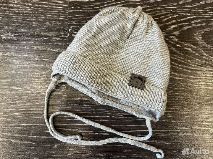 Шапки и носки для новорожденных