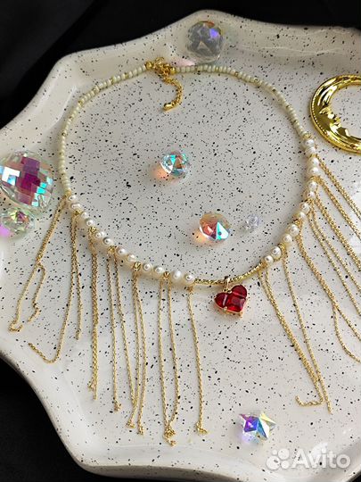 Чокер с сердцем из жемчуга позолоченной фурнитуры