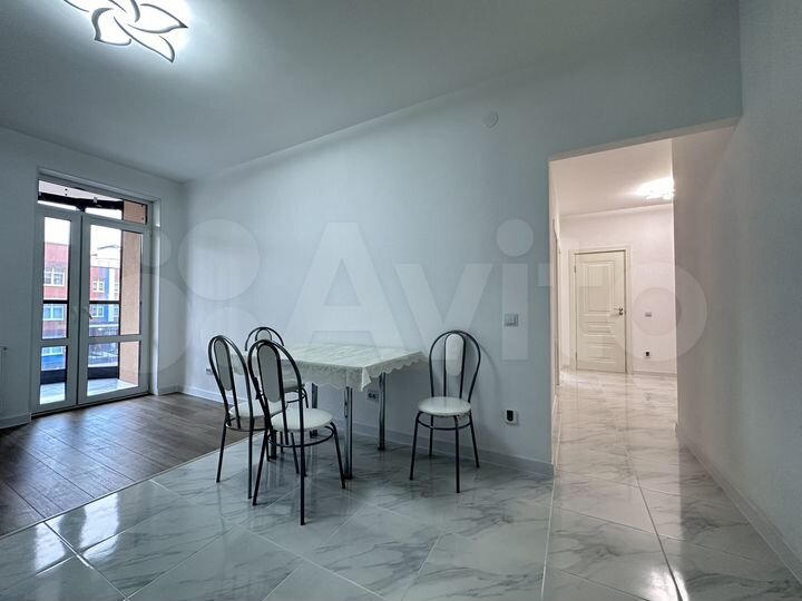 3-к. квартира, 79 м², 2/12 эт.