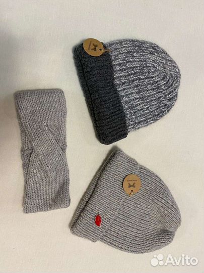 Вязаные шапки, носки, тапочки Ручная работа