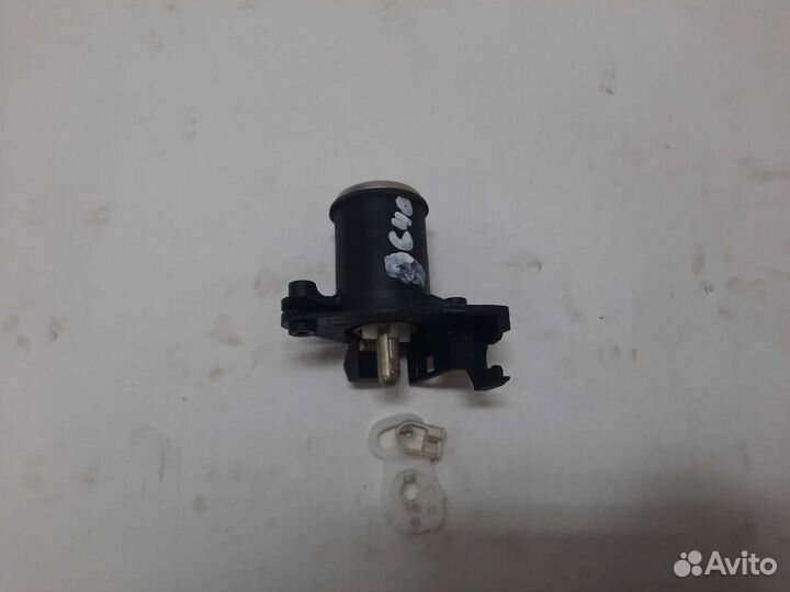 Ford fusion личинка задней крышки