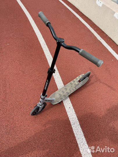 Самокат двухколесный