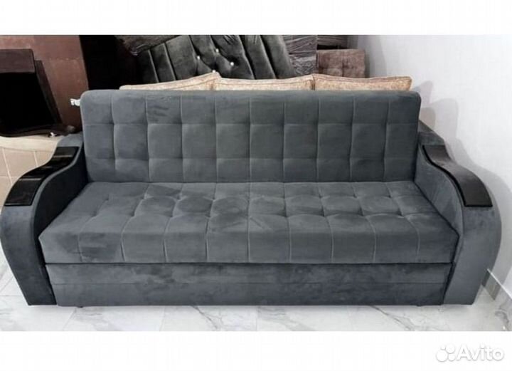 Прямой диван в наличии