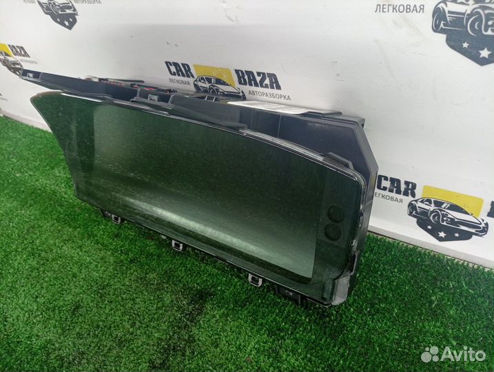 Панель приборов Jaguar F-Pace