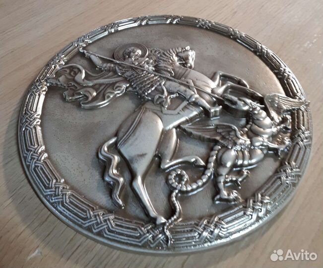 Декор на стену