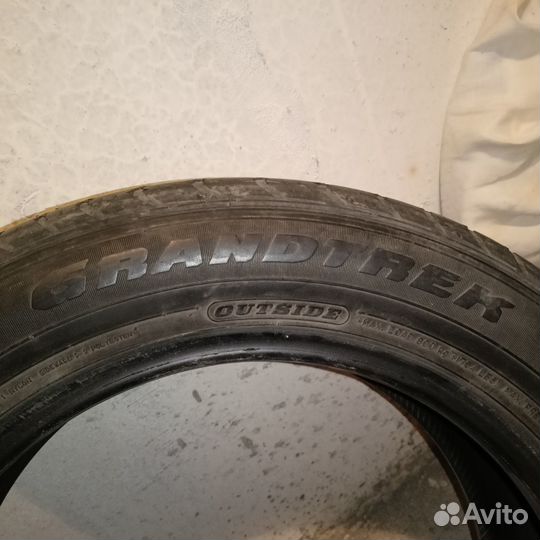Dunlop Grandtrek ST30 225/60 R18 100H