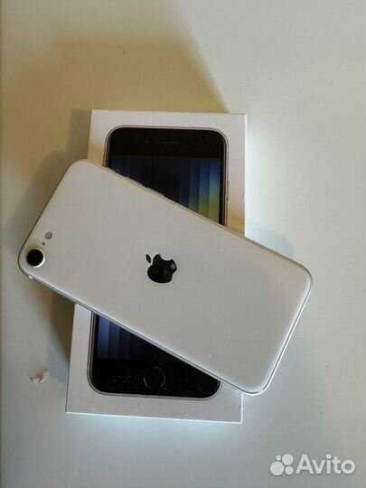 iPhone SE (2022), 64 ГБ