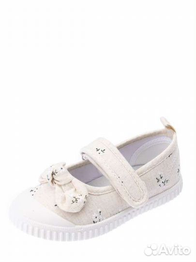 Туфли для девочки новые