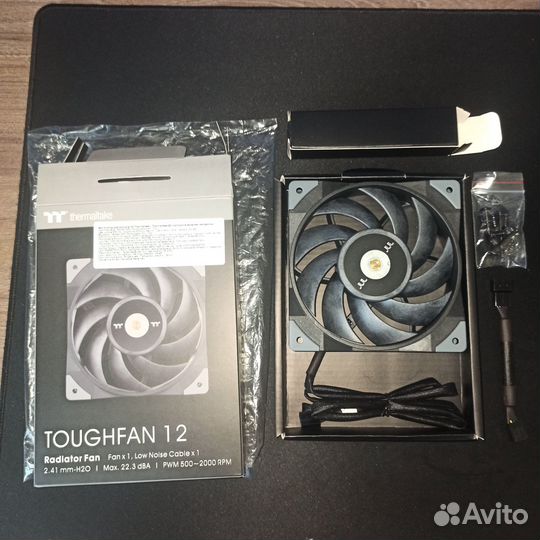 Продам Вентилятор Thermaltake toughfan 12