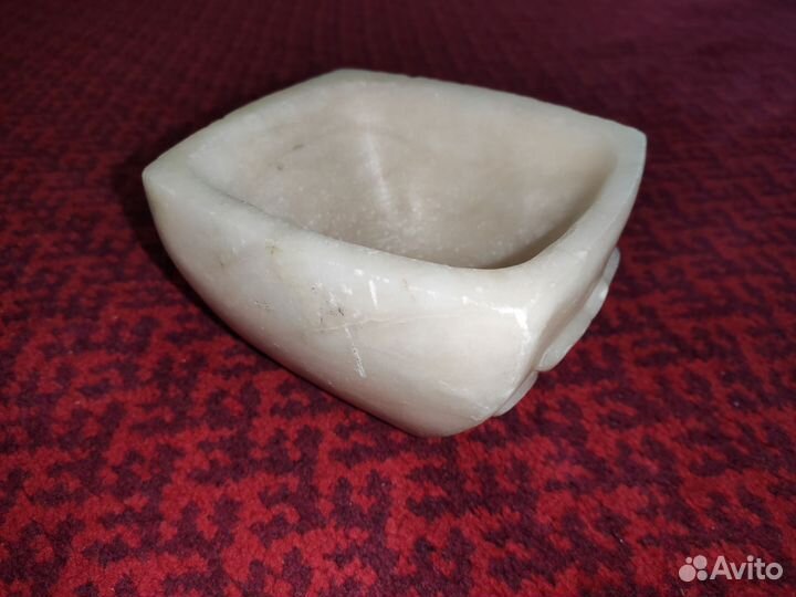 Пепельница из камня