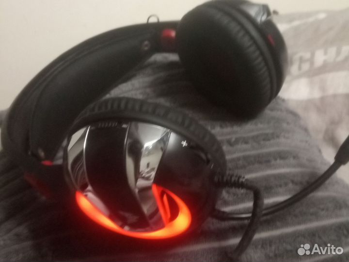 Игровые наушники