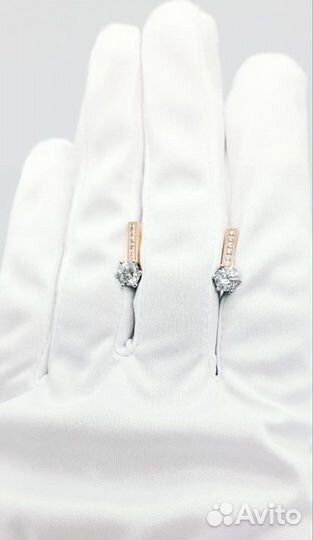 Серьги с синтетическим камнем Золото