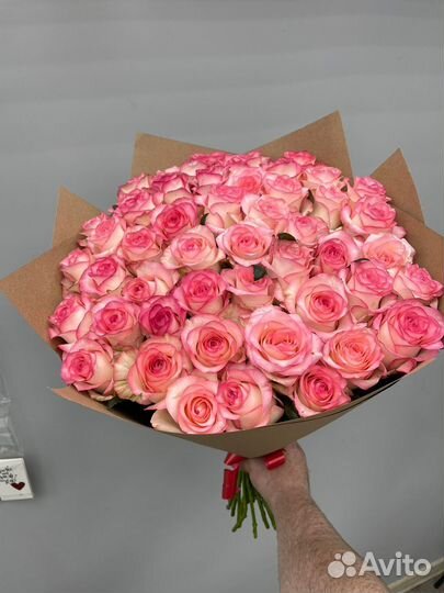 Букеты из 101 розы, 51 розы, 25 роз с доставкой