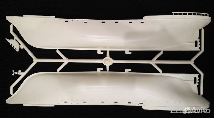 Модель парусного барка Товарищ Огонек 1/200