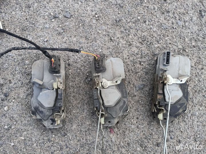 Замки электрические лада калина,гранта,датсун