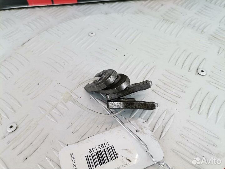 Крепление форсунки Renault Megane 2 рест. 2009