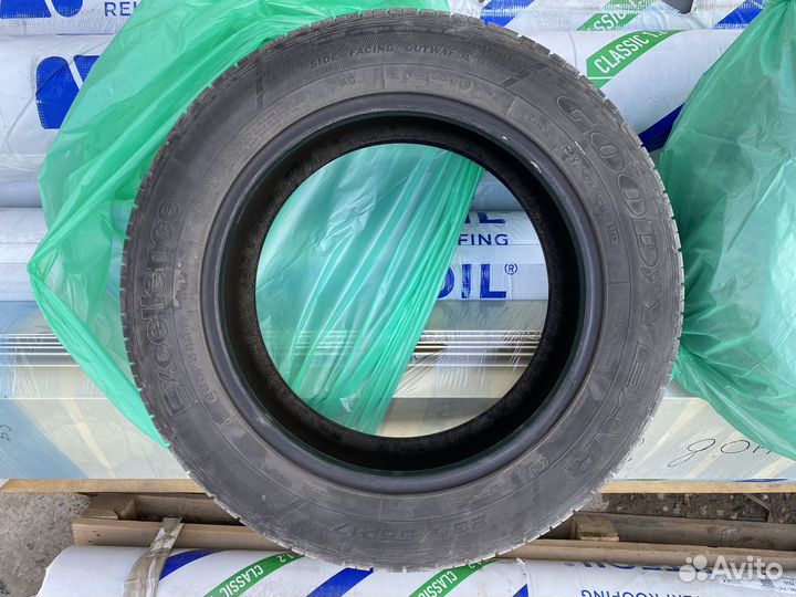 Goodyear Excellence 235/55 R17 99V