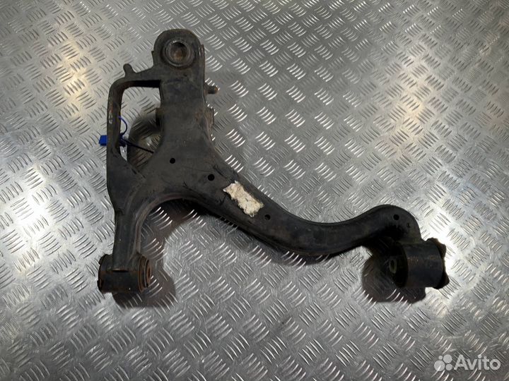 Рычаг передний правый нижний Land Rover