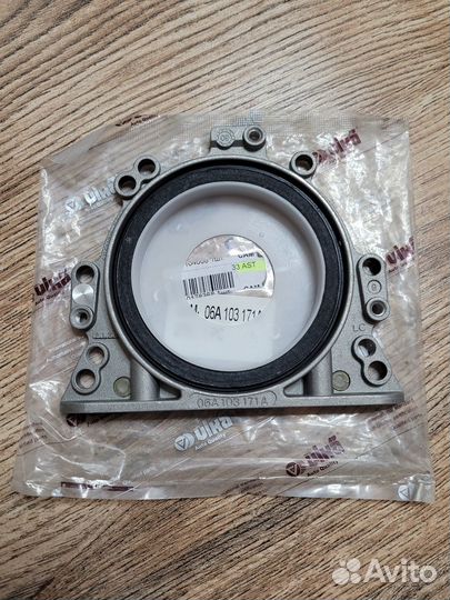 Сальник коленвала задний